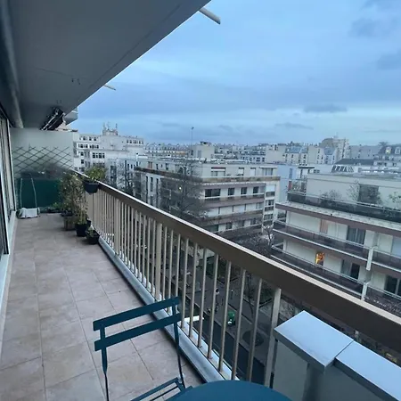 Quiet Near The Marais Balcony Appartamento Parigi